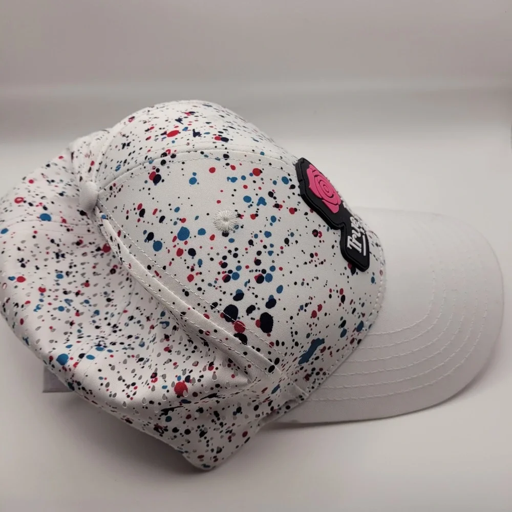 True Bloom Roses White Hat